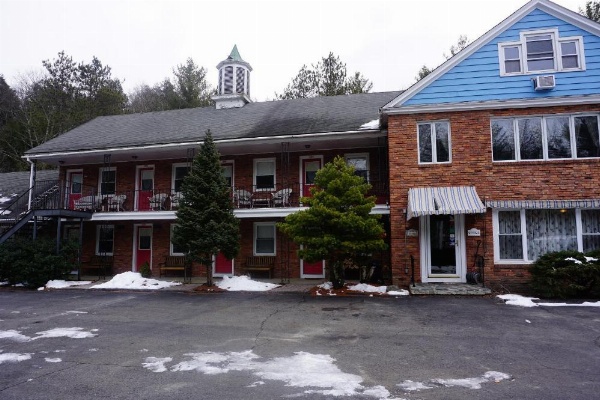 Stay Berkshires image 21
